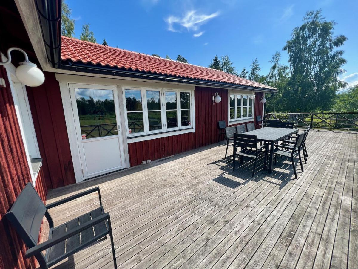 Idylliskt Hus Med Sjoeutsikt. Villa เอิสท์ฮัมมาร์ ภายนอก รูปภาพ