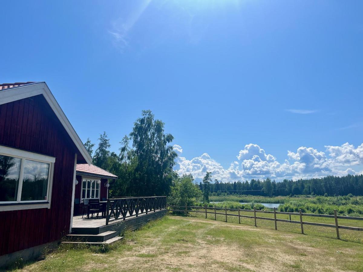 Idylliskt Hus Med Sjoeutsikt. Villa เอิสท์ฮัมมาร์ ภายนอก รูปภาพ