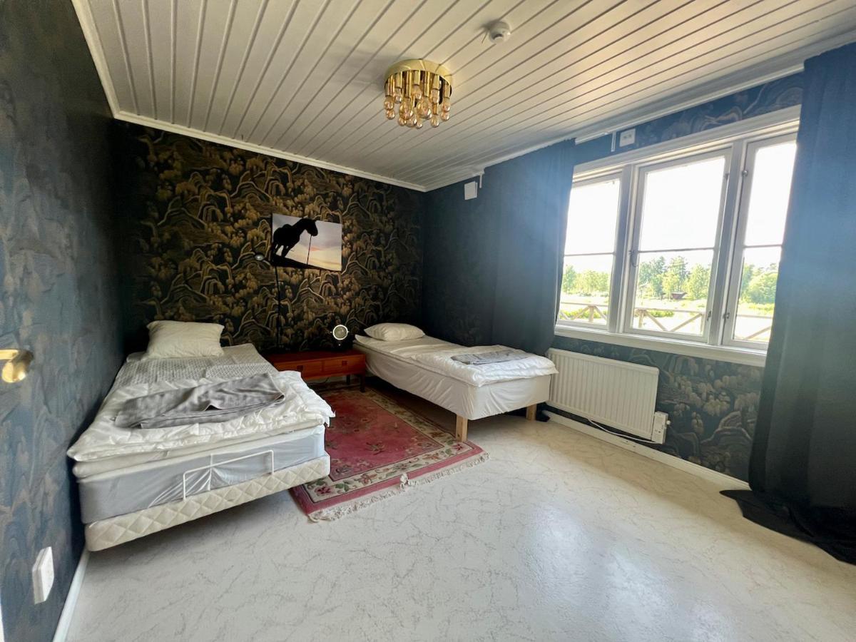 Idylliskt Hus Med Sjoeutsikt. Villa เอิสท์ฮัมมาร์ ภายนอก รูปภาพ