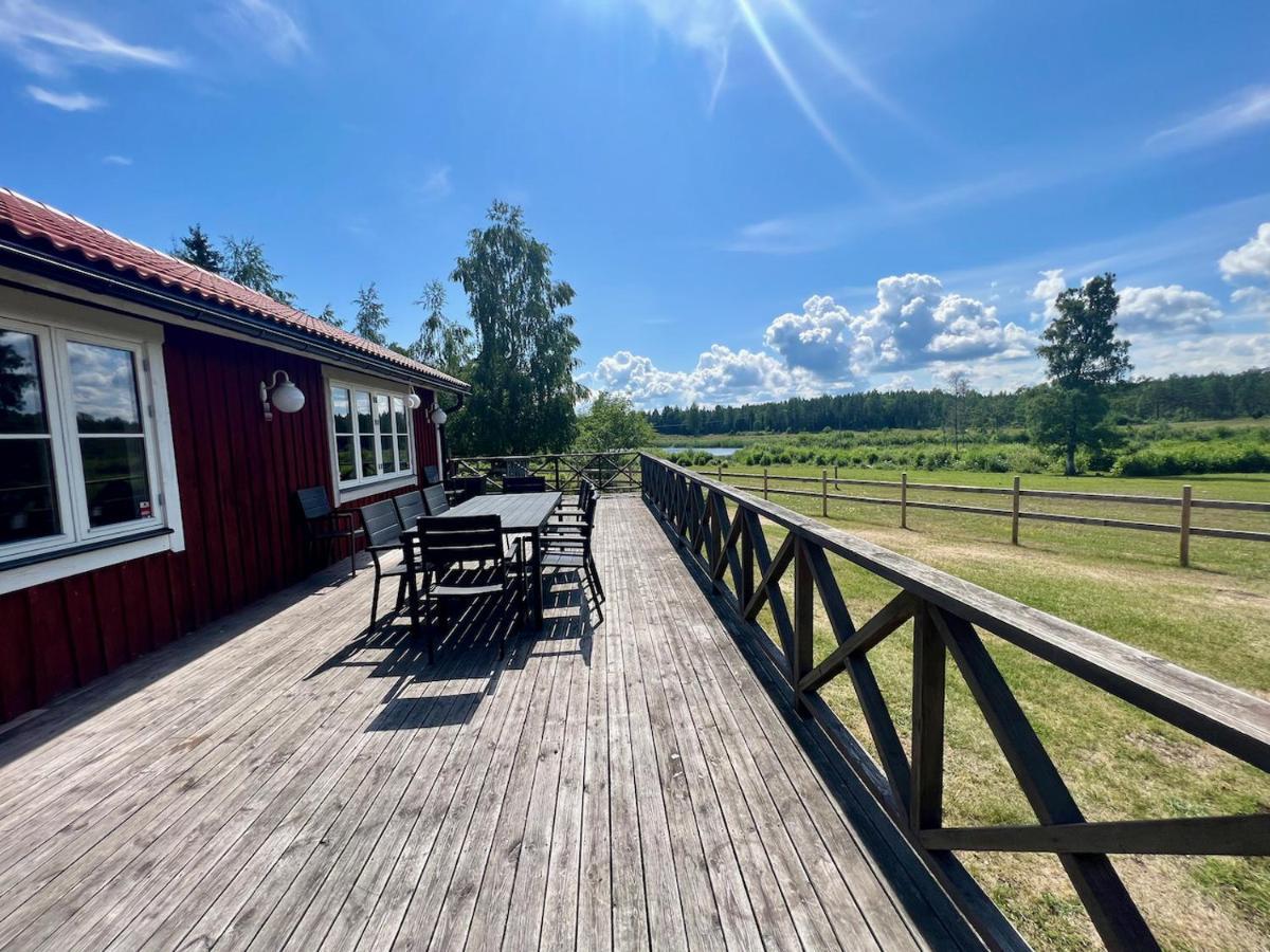 Idylliskt Hus Med Sjoeutsikt. Villa เอิสท์ฮัมมาร์ ภายนอก รูปภาพ