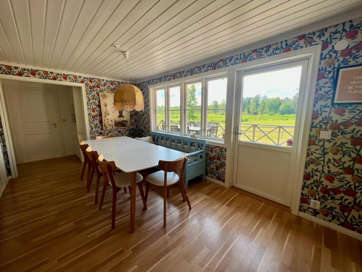 Idylliskt Hus Med Sjoeutsikt. Villa เอิสท์ฮัมมาร์ ภายนอก รูปภาพ